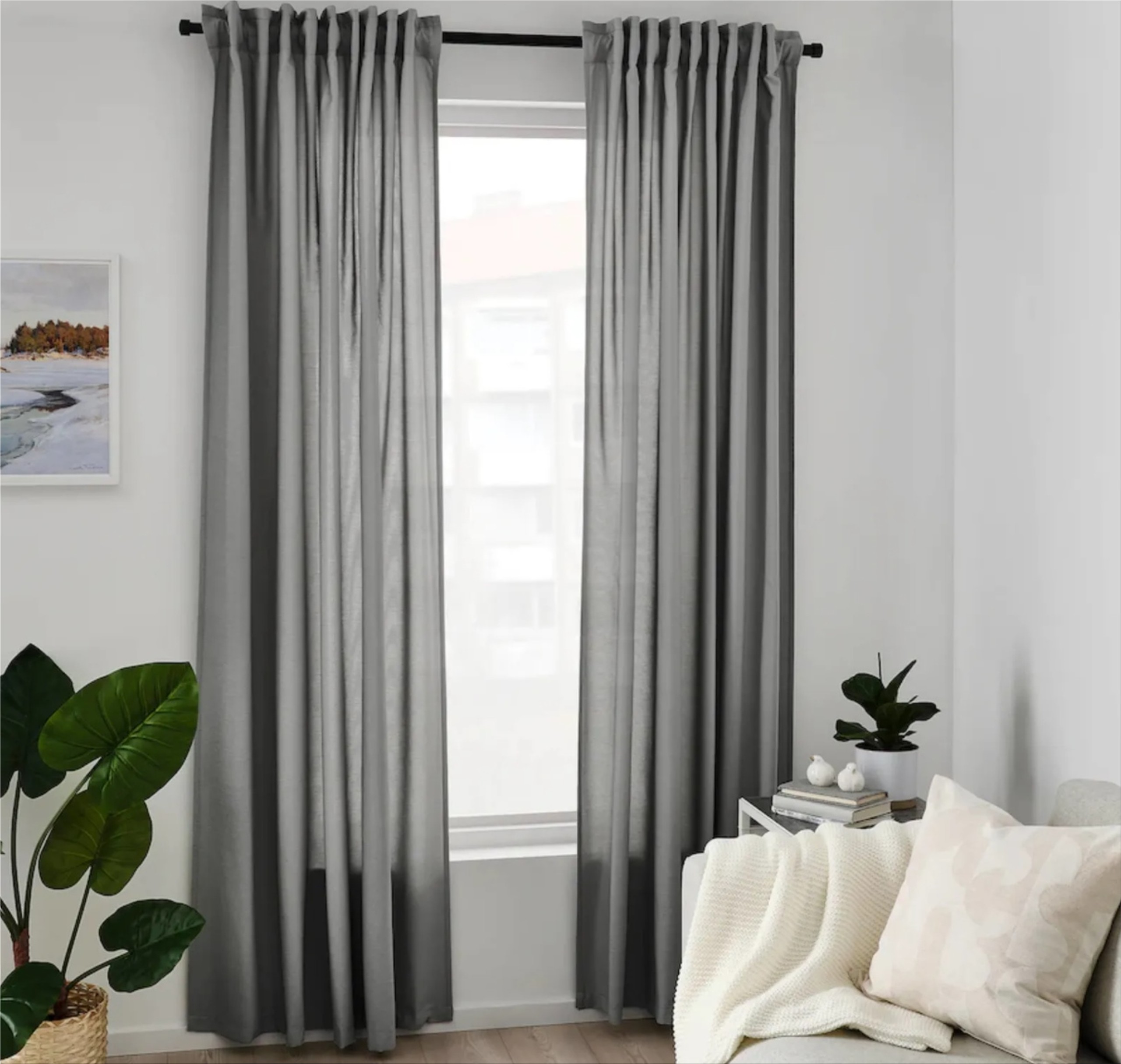 IKEA sells anti-noise curtains to help your sleep! | Velvet cushion