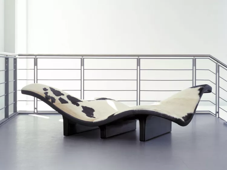 Erik Jørgensen Waves sofa, black and white